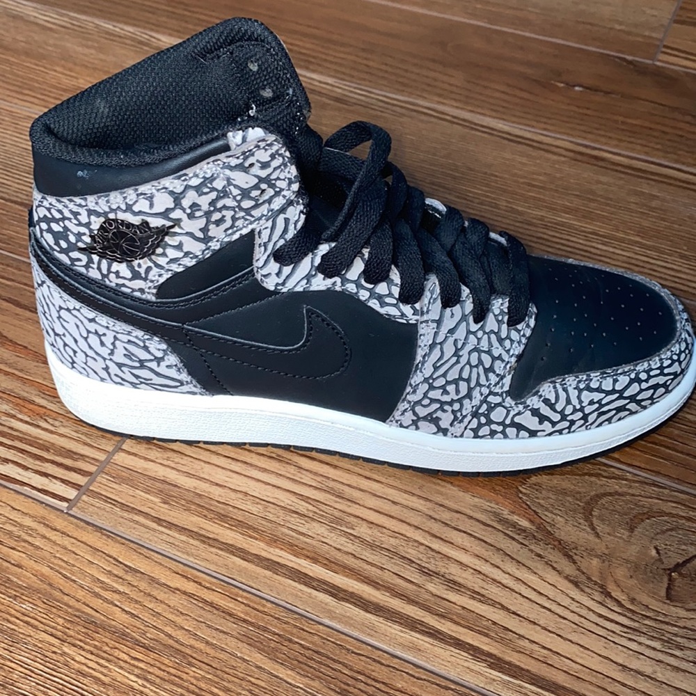 Air Jordan 1 Retro High Premium GS Black Elephant